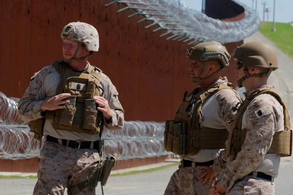 🙋🏻‍♀️🇲🇽 La presidenta #ClaudiaSheinbaum informó que su gobierno envió una nota diplomática a 🇺🇸 pidiendo aclaraciones sobre la base militar que se instalará en la #frontera. Destacó que, aunque es una decisión autónoma de #EstadosUnidos, esperan que no cruce la frontera y que