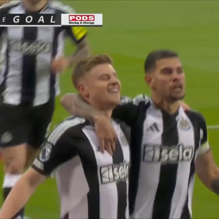 WHAT A SEQUENCE. 😳Nick Pope saves a penalty, then Newcastle grab a goal moments later to double their lead!