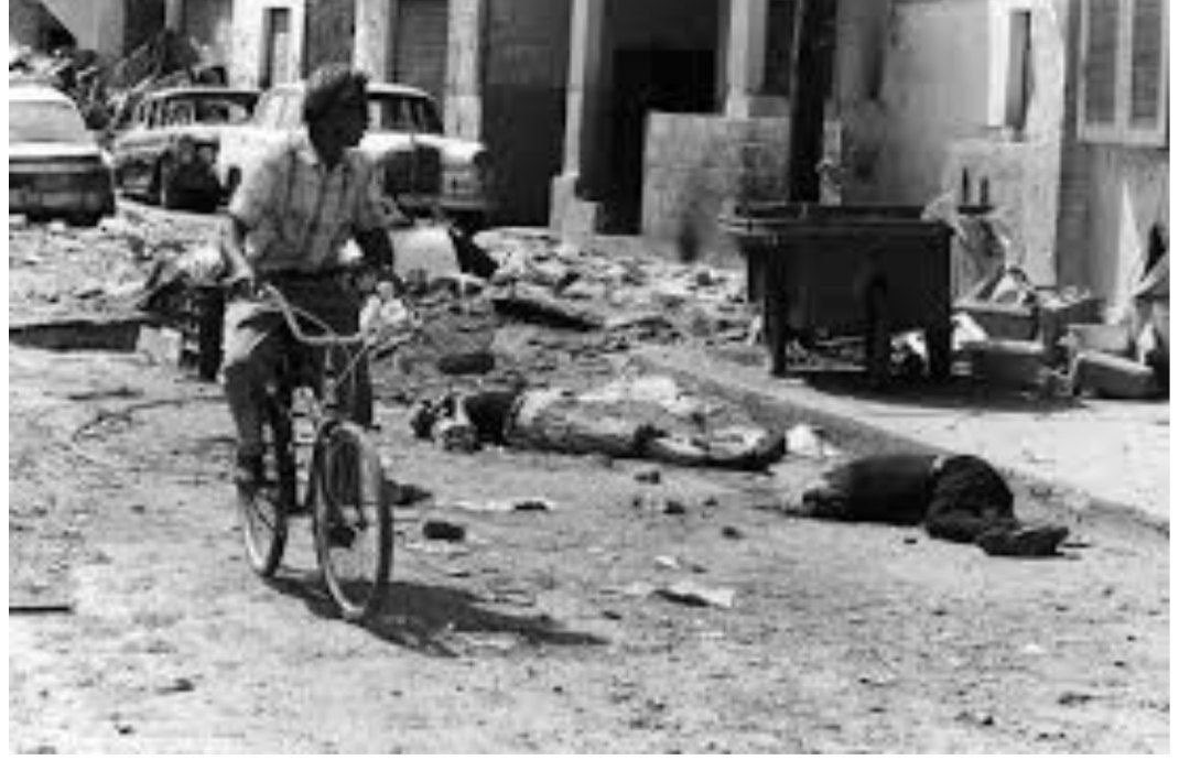 warfareanalysis's tweet photo. Here are some facts about the disarmament of Palestinians:

1.Around 475,000 are @UN UNRWA-registered Palestinian refugees in Lebanon.

2.The PLO disarmed in Lebanon on August 21, 1982.

3.The Sabra and Shatila massacres occurred on September 16, 1982. https://t.co/x0PePJBq8g