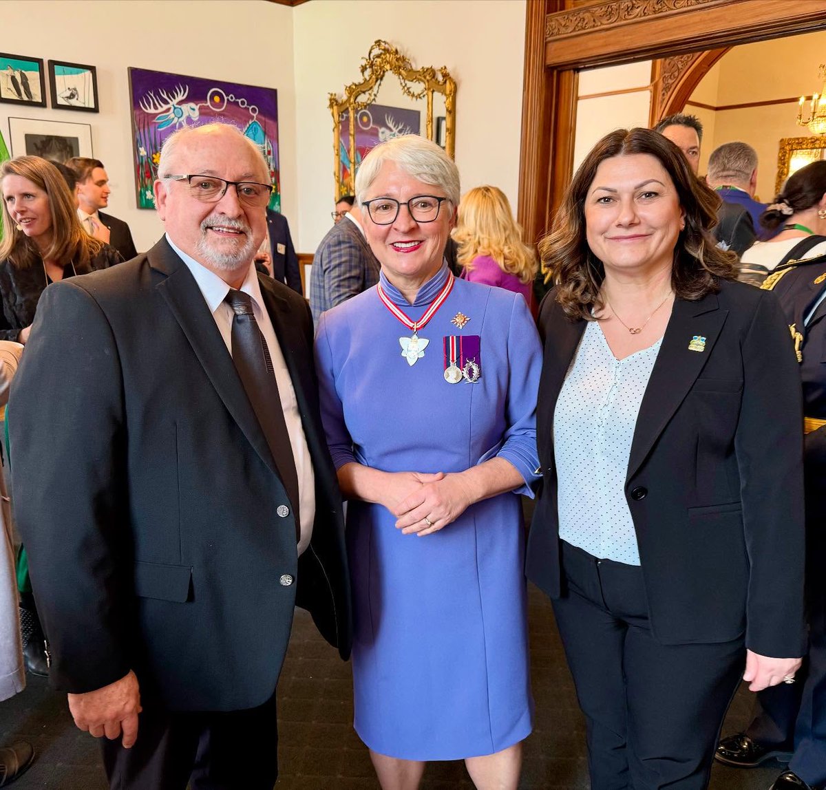 Hier, l’AFOCSC était présente à la Chambre législative de Queen’s Park à Toronto pour entendre le Discours du Trône prononcé par l’honorable Edith Dumont, lieutenante-gouverneure de l’Ontario. #DiscoursDuTrône #FrancoOntarien