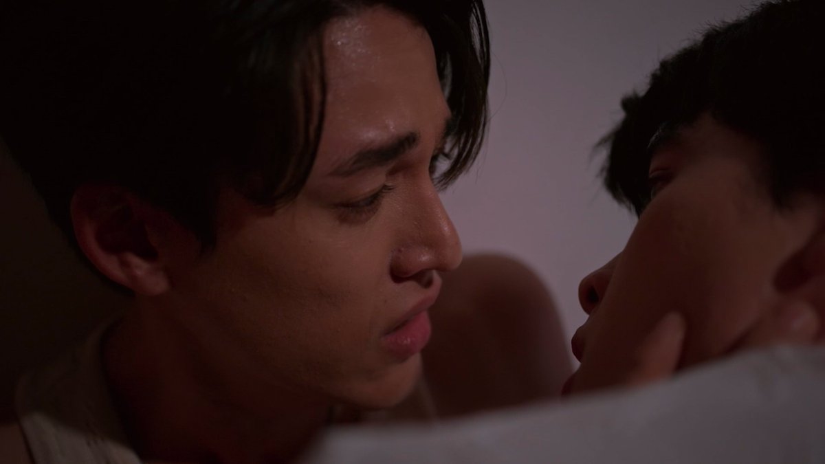 cardmeisters's tweet photo. no words could do this scene justice. it's a masterpiece. that's how you do angst, true love and worry. that's how you deliver the most beautifully tragic love story ever seen. i have so much respect for our boys

SUN SAND AND SECRETS
#MyGoldenBloodEP6 https://t.co/z1tv2HpSXy
