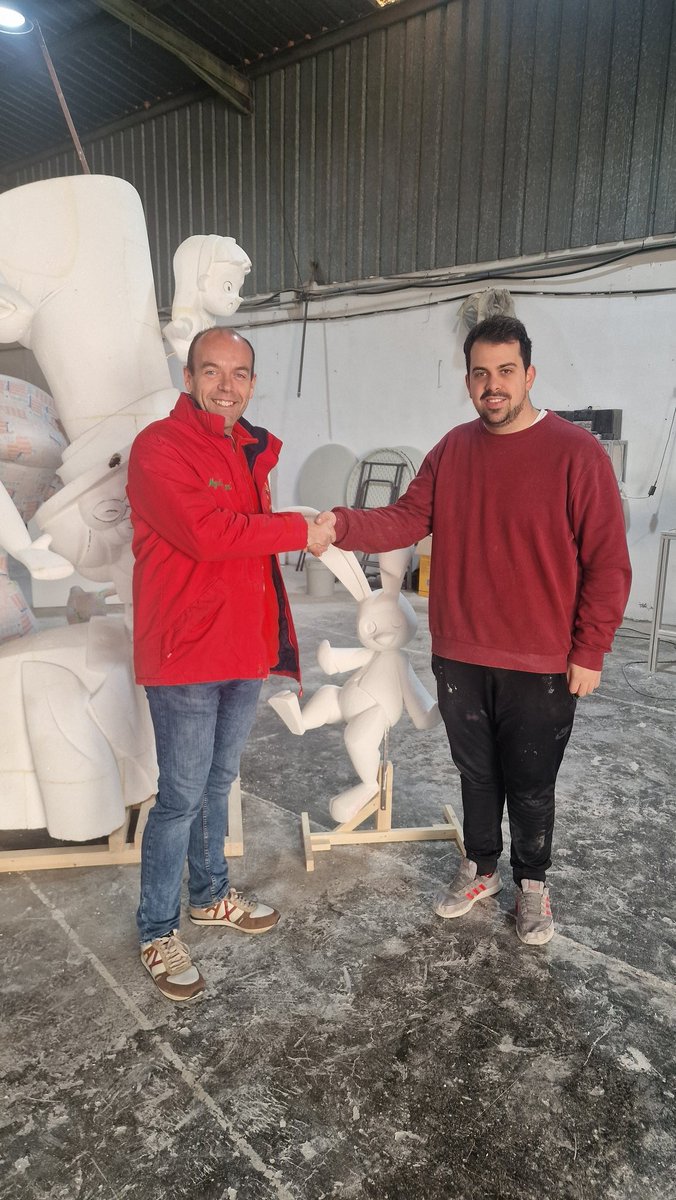 Tenemos artistas para las #fallas2026 que aportarán una visión fresca y creativa 
Nuestra Comision competirá un año más en Primera A de la mano de El Taller de Tamany-Juane Cortell y la 
Falla infantil contará con Santi Muñoz por tercer año #azzati26 #fitxafalles #laqueseviene