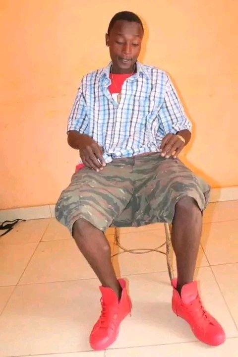 GabyTheMotivato's tweet image. Happy Birthday to one of The greatest Rapper of All time in Rwanda….#PFLA yarivugiye ati “ Navutse time itageze sinzapfa time igeze “ arongera ati “Ntuzanyinishe navutse hanze bwije ntuzanyinishe navutse imvura igwa imirabyo irasa…….” 
Longivelive PFLA throne yawe irambe!