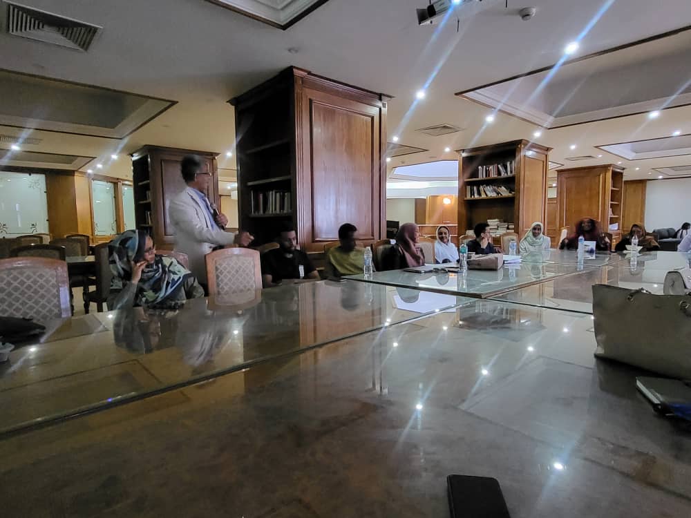 MycetomaRC's tweet image. π Honored to host Prof. Ahmed Fahal for an insightful lecture on "Literature Searching & Resource Sourcing" at National University-Sudan in Cairo.
A dynamic, interactive session with academics, admins & students!
#NationalUniversitySudan #ResearchSkills #HigherEd #CairoEvents