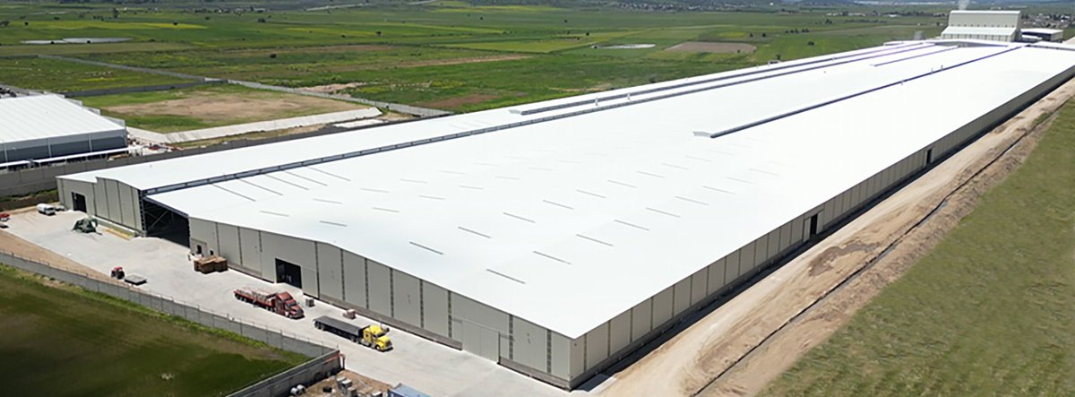 timeceramicss's tweet photo. Time Ceramics y la industria cerámica nacional logran revertir la importación de porcelanatos, fortaleciendo la producción local. “Comprometidos con la innovación, el empleo local y el desarrollo sostenible del país”
🔗 https://t.co/8bz3Cxg1v8
#TimeCeramicsMéxico #HechoEnMéxico https://t.co/K7hhu12qtR