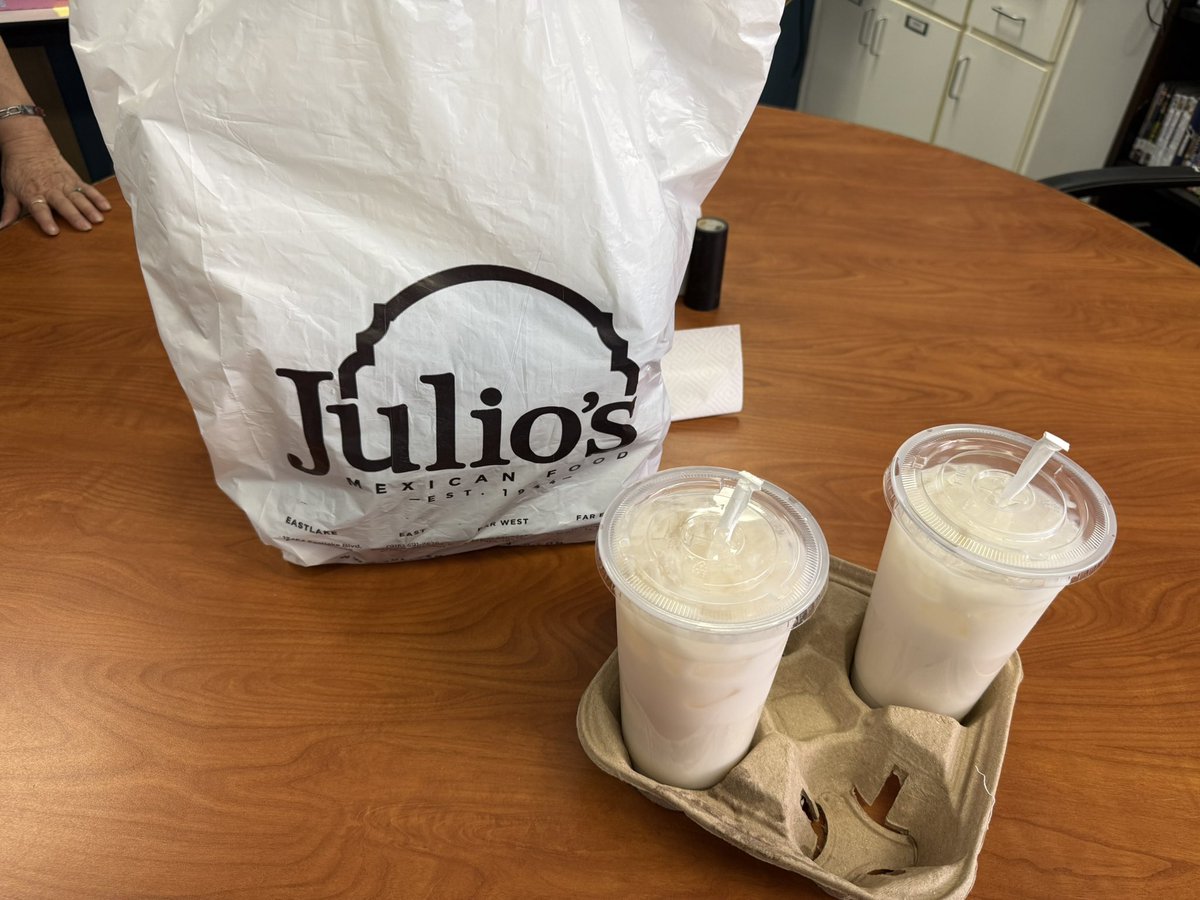 EDHS Library tweet media