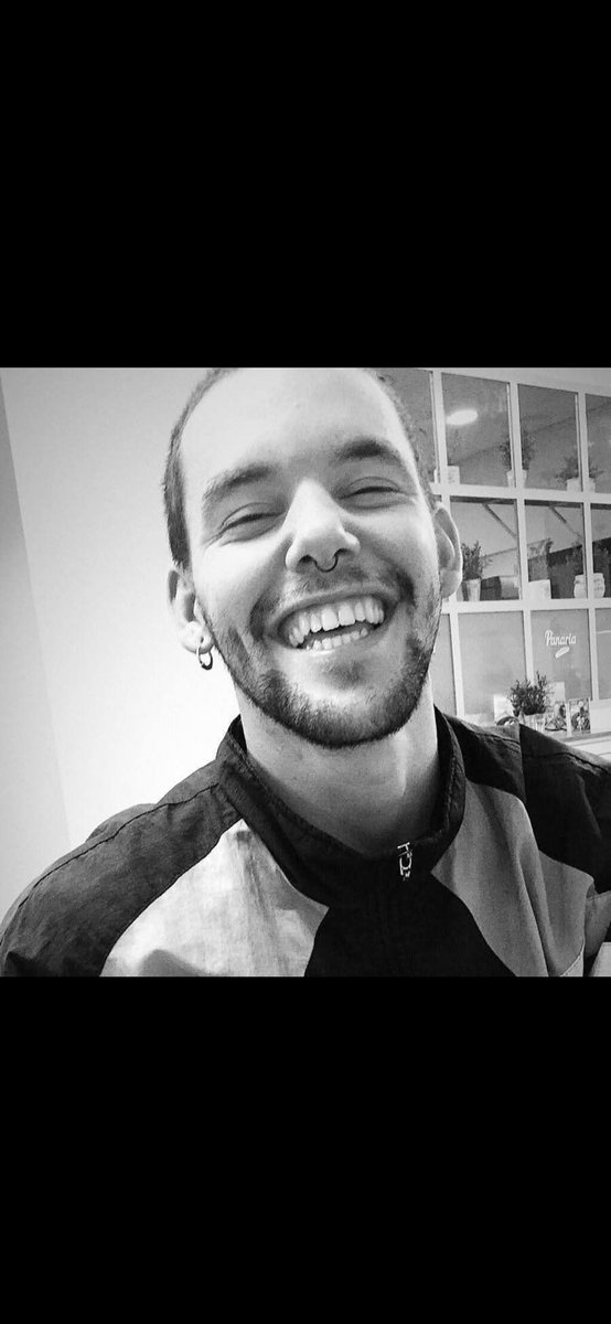ElLleter7's tweet photo. Foto del violador del portal de Valencia.
Ivan Izquierdoso (Residente en Meliana).
Que sepan en prisión cuando entre lo que es.
Ha violado a 13 chicas. https://t.co/s7Wb8GfUdj