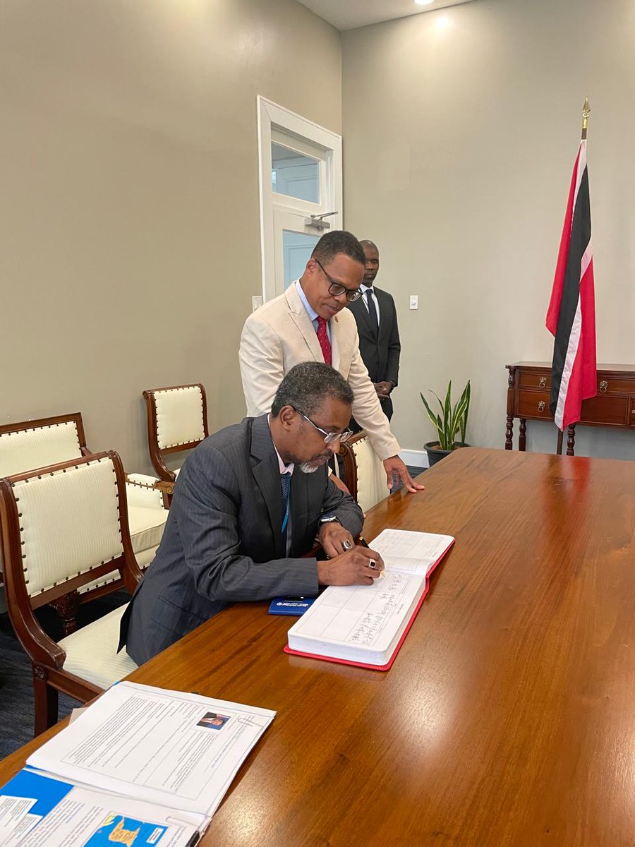 UNICEF Eastern Caribbean (@unicefeca) on Twitter photo UNICEF ECA Rep <a href="/MusseAbdulkadir/">Abdulkadir Musse</a> this week presented his credentials to Hon. Dr <a href="/AmeryABrowne/">Amery Browne</a>, Minister of Foreign & CARICOM Affairs 🇹🇹. Together, they pledged to continue advancing the rights of every child in T&T and the Eastern Caribbean 💙 UNICEF ECA Rep <a href="/MusseAbdulkadir/">Abdulkadir Musse</a> this week presented his credentials to Hon. Dr <a href="/AmeryABrowne/">Amery Browne</a>, Minister of Foreign & CARICOM Affairs 🇹🇹. Together, they pledged to continue advancing the rights of every child in T&T and the Eastern Caribbean 💙