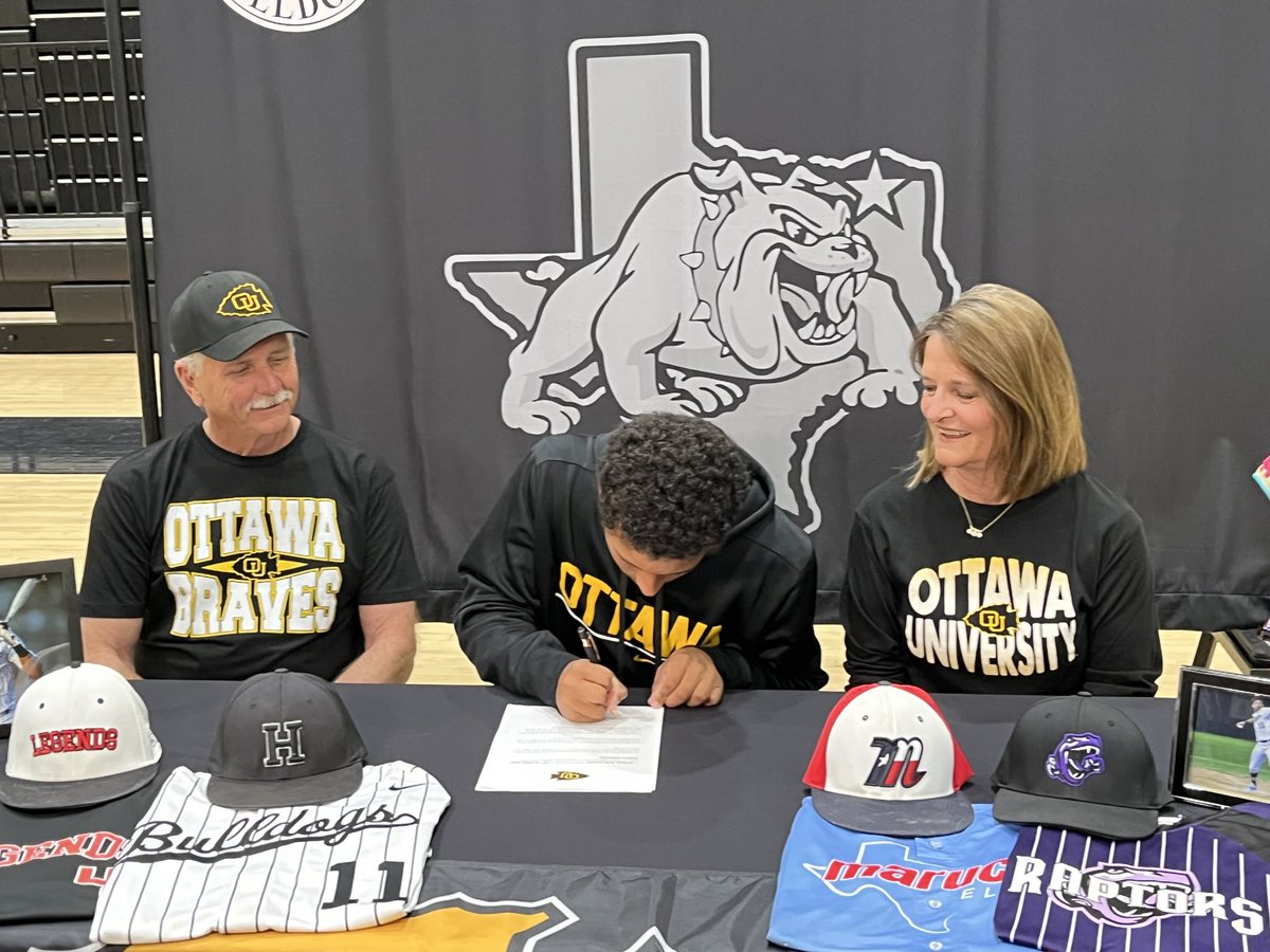 Howe’s Anthony Lowder signs to play baseball for Ottawa University