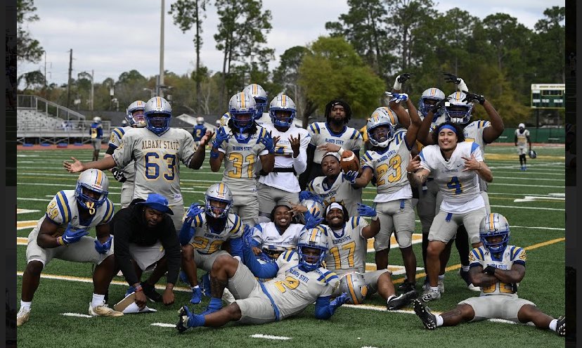 The Portal is open looking for guys who want to be apart of something GREAT come be apart of the greatest show on turf Pt2. Come be a part of the best offense in the SIAC. TE’s , D-Line , Safeties , Etc.  Send me that film and tap in!