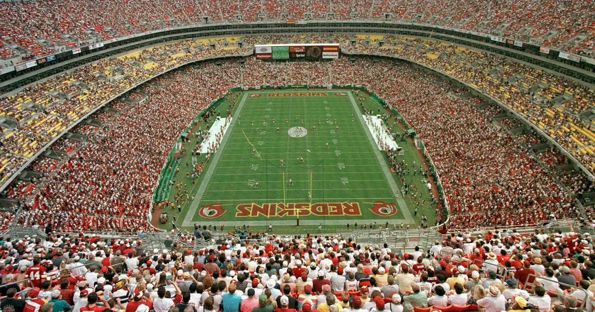 𝗕𝗥𝗘𝗔𝗞𝗜𝗡𝗚: The Commanders are close to finalizing a $3B deal to build a stadium in DC, per <a href="/SegravesNBC4/">Mark Segraves</a> 

The plan is for it to be ready by the 2030 regular season.

The stadium will be built at their old RFK site.