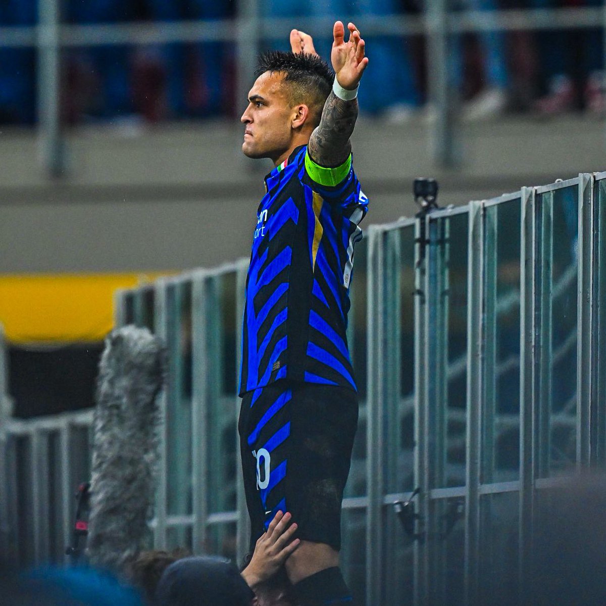eurofootcom's tweet image. ๐ตโซ๏ธ Lautaro Martinez makes history: he is the FIRST Inter player to score in 5 Champions League games in a row! ๐ฅถ๐