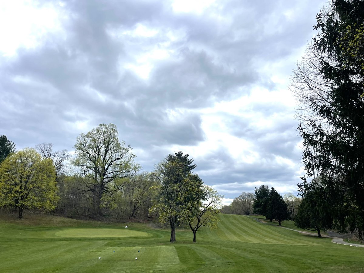 Over 500 rounds of golf booked <a href="/MiddletownCC/">Middletown CC</a> Thursday thru Saturday with more tee times being taken. The crew but in the work to have the course dialed in within 3 days. Couldn’t do it without them. <a href="/GCSAA/">GCSAA</a> <a href="/PAGCS1925/">PAGCS1925</a> #turflife