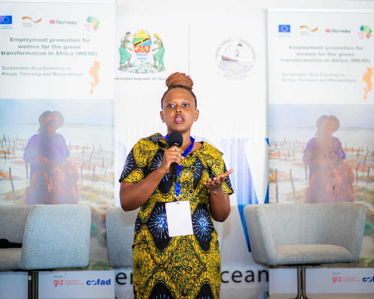 Community Voices at #ROW 🌊
At #OIA2025, powerful Pecha Kucha talks gave the mic to ocean champions from Kenya, Ghana &amp; Tanzania.
🎤 Spiritual ties to the sea
♻️ Plastic action from the ground up
🌱 Youth-led ocean advocacy

“Let’s honour our blue mother, the Ocean.”