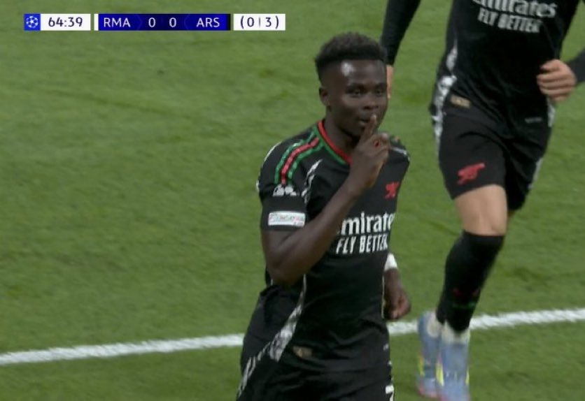 miiv47's tweet image. مات بالقرية ساحر فـ استراحوا من اذاه 
خلف الساحر ابنًا فاق بالسحر اباه ❤️