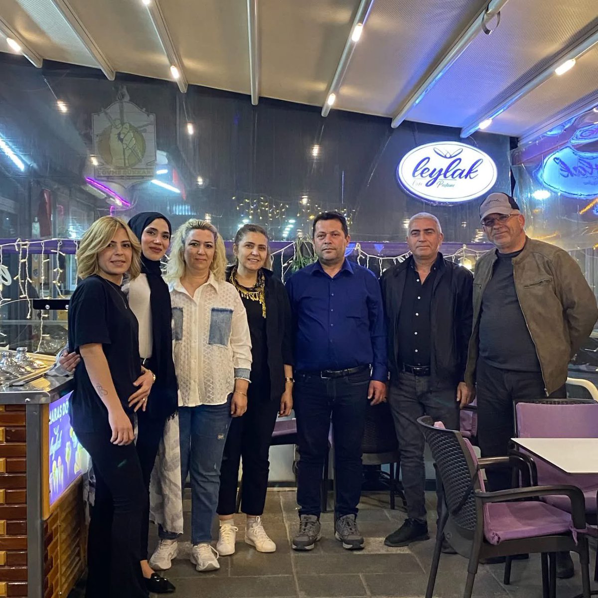salihliakkadinlar (@salihliakkadin) on Twitter photo LEYLAK pastanesi Sahibi Ferzende Kar Beyfendi ve çalışanlarını işyerlerinde ziyaret ederek hayırlı işler diledik
Nazik evsahiplikleri için kendilerine teşekkür ederiz
<a href="/AKKADINGM/">AK Parti Kadın Kolları</a>
<a href="/tugbaisikercan/">Tuğba IŞIK ERCAN</a>
<a href="/KalfaKaplan/">Ebru Kalfa Kaplan</a>
<a href="/CananSkan/">Canan Çalışkan</a> LEYLAK pastanesi Sahibi Ferzende Kar Beyfendi ve çalışanlarını işyerlerinde ziyaret ederek hayırlı işler diledik
Nazik evsahiplikleri için kendilerine teşekkür ederiz
<a href="/AKKADINGM/">AK Parti Kadın Kolları</a>
<a href="/tugbaisikercan/">Tuğba IŞIK ERCAN</a>
<a href="/KalfaKaplan/">Ebru Kalfa Kaplan</a>
<a href="/CananSkan/">Canan Çalışkan</a>