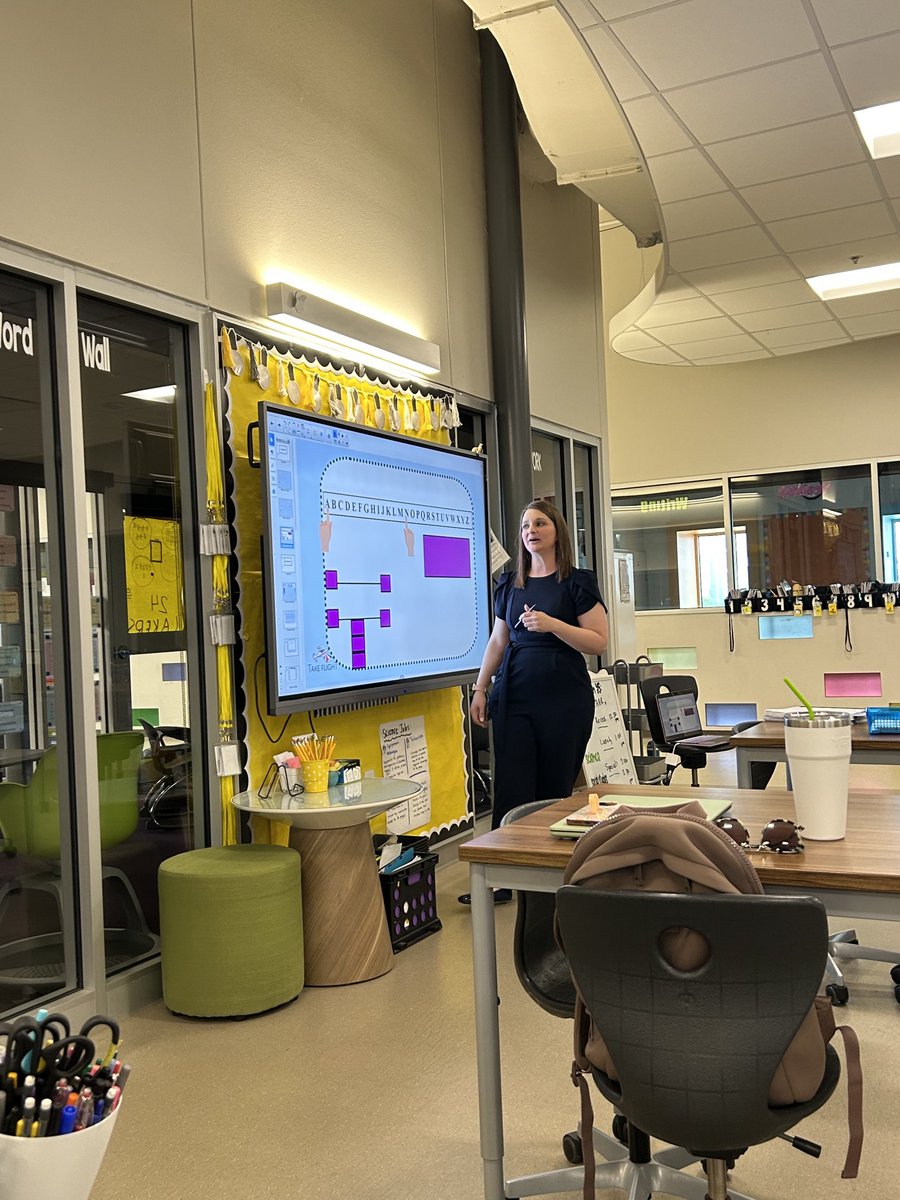 MLI simulation lesson today.  Thank you Ms. Waldrop and ⁦<a href="/mmassey_MLI/">Melissa Massey</a>⁩ ⁦#rjlyear11