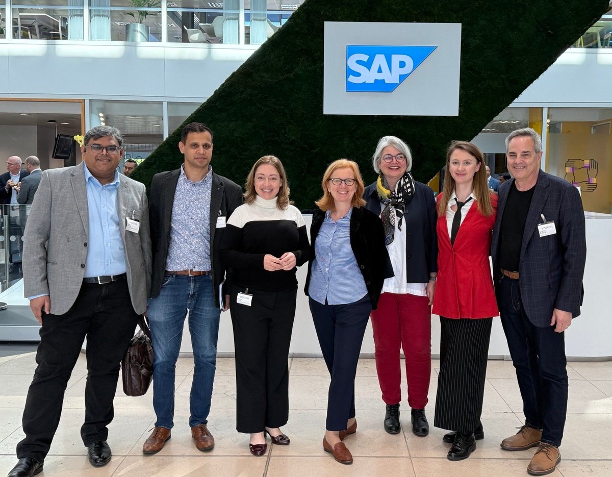 invenioLSI's tweet photo. It was a privilege to represent invenioLSI at the SAP Public Sector Partner Summit, as our team had the incredible opportunity to connect with the EMEA Public Sector team and partners in the UK. https://t.co/JrC4puGiI3