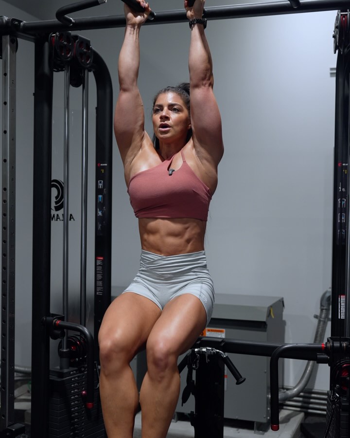 idabergfoth's tweet photo. You want abs, but are you skipping the real keys?
No fluff—just the core moves that matter 🔑
▶️ Save this &amp; add it to your next workout!
Workout lineup:
• Hanging knee raises
• Side-to-side knee raises
• Decline upright kicks
• Cable crunches
• Bench plank walks
#abworkout https://t.co/UJNKmQtWOf