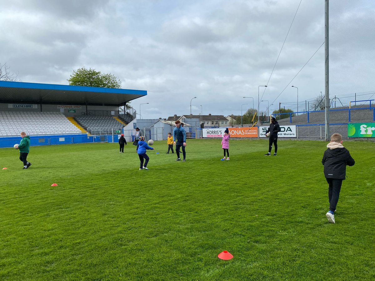 #GAA FUN &amp; RUN EASTER CAMP 👇

BRILLIANT MORNING OF FUN, ENJOYMENT, HURLING, FOOTBALL &amp; MUCH MORE as we teamed up with the <a href="/WaterfordLSP/">Waterford Sports Partnership</a> in Walsh Park 

Despite the cold weather conditions, everyone had a ball, thanks to all who contributed 👍👏✅️ #GAAForAll #FunAndRun <a href="/wlrfm/">WLR</a>