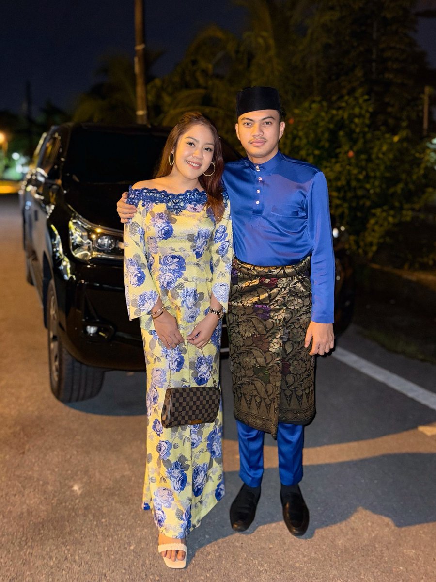 bubbleloons__'s tweet photo. eid 2025 — blessings on blessings 🫂 selamat hari raya, maaf zahir &amp; batin, family &amp; friends ✨🌙 https://t.co/UQw4WGWd54