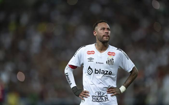 Não quero saber de desistir do Neymar justamente porque ele não desistiu do Santos recém rebaixado e sem nenhuma credibilidade. 

Pra cima Neymar, você CONSEGUE!