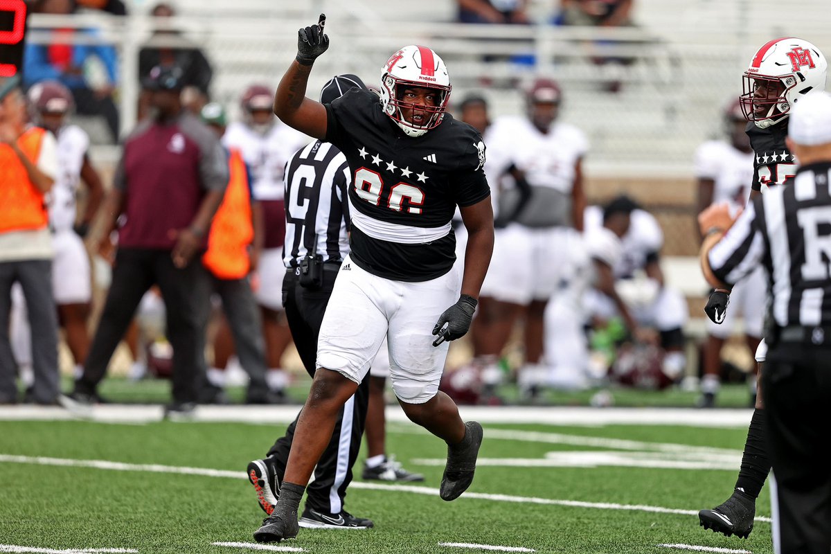 JuCo Football Forer (@jucofootballace) on Twitter photo DarrellGross <a href="/Darrellgross0/">DarrellGross</a> @ East Mississippi JuCo <a href="/EMCCathletics/">EMCC Athletics</a> picks up <a href="/USFFootball/">USF Football</a> Offer <a href="/jucoweekly/">JUCOWeekly™️</a> <a href="/MSJUCOREPORT/">MS JUCO FOOTBALL™️</a> DarrellGross <a href="/Darrellgross0/">DarrellGross</a> @ East Mississippi JuCo <a href="/EMCCathletics/">EMCC Athletics</a> picks up <a href="/USFFootball/">USF Football</a> Offer <a href="/jucoweekly/">JUCOWeekly™️</a> <a href="/MSJUCOREPORT/">MS JUCO FOOTBALL™️</a>