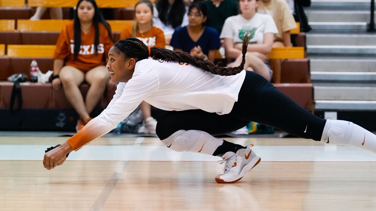 nothing like Texas on both sides of the net 🤘

#HookEm