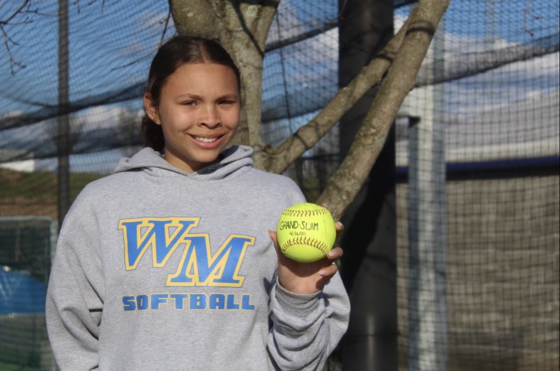 Congrats to Sophomore Outfielder Mia Bey on her grand slam today!!!