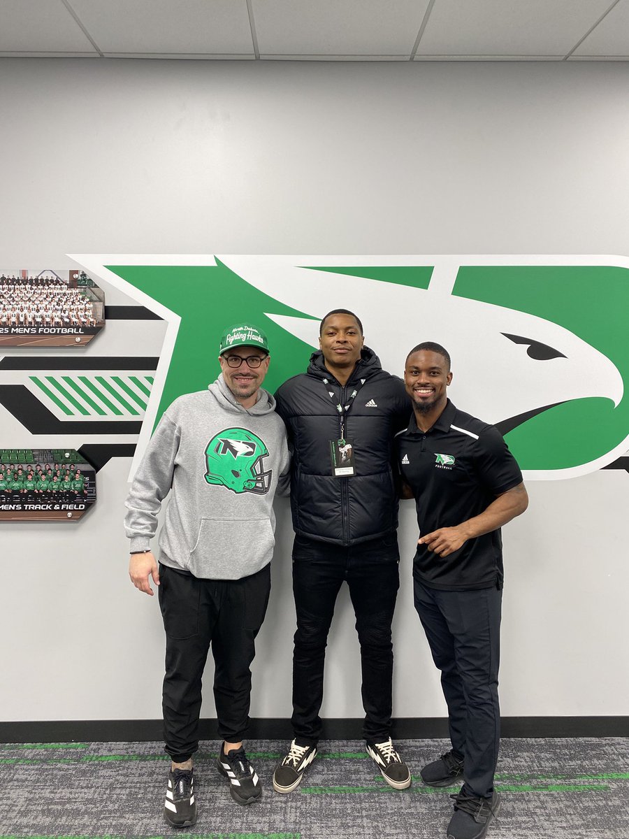Dawaiian McNeely (@dawaiian) on Twitter photo Had a great visit this last weekend appreciate <a href="/Coach_SchmidtE/">Eric Schmidt</a> , <a href="/ghaugii7/">Gordie Haug</a> And <a href="/coachDJDavis/">DJ Davis</a> for having me out Had a great visit this last weekend appreciate <a href="/Coach_SchmidtE/">Eric Schmidt</a> , <a href="/ghaugii7/">Gordie Haug</a> And <a href="/coachDJDavis/">DJ Davis</a> for having me out