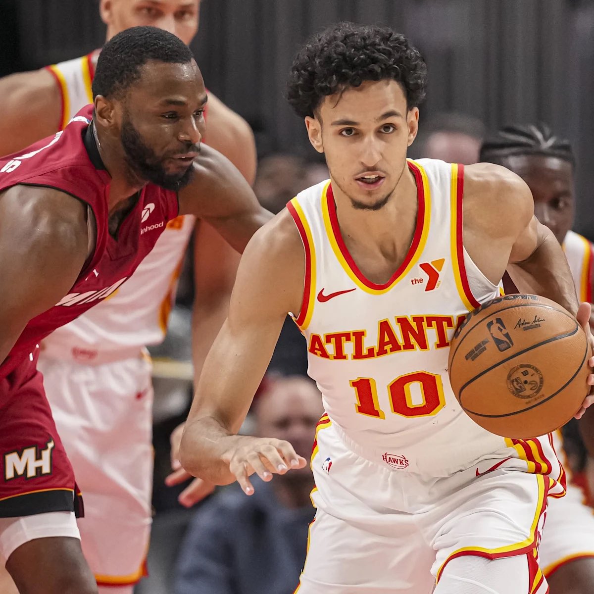 Hoop Central tweet media