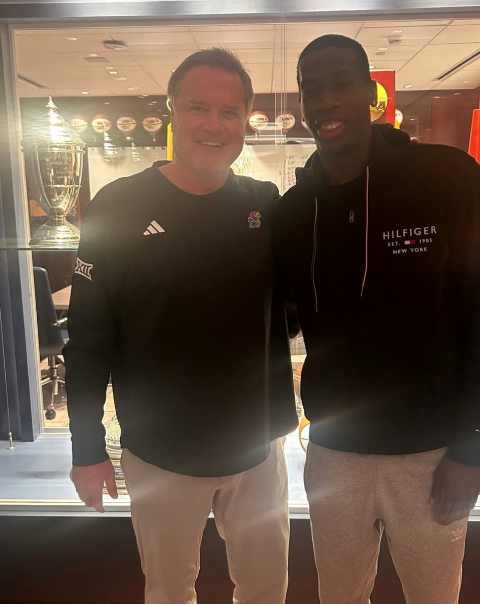 No Context Kansas Basketball (@nocontextkubb) on Twitter photo 