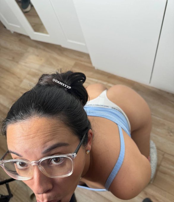 Watch DANNIAX69's leaked NSFW photo on TwXstars