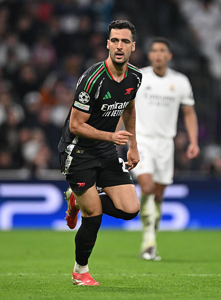 Mikel Merino my makeshift striker... You deserve your flowers 🌺🌺🌺