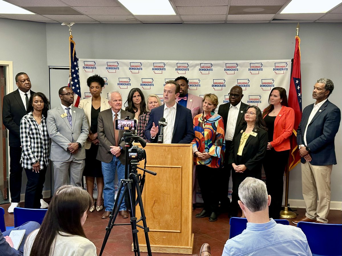 arhousedems's tweet image. “Here in Arkansas, our Democratic minority is fighting tooth and nail for a better Arkansas.” -Minority Leader Rep. @andrewcollinsAR
That’s a wrap on the 2025 legislative session! We are thankful for you, Arkansas. We’ll keep showing up for you. #arleg #arpx