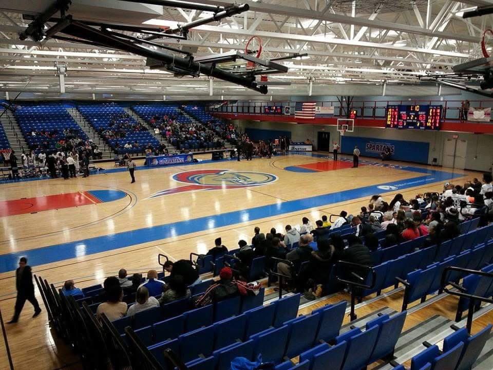 Atfer a long chat with Coach Payne and atfer a good workout, I’m finally bless to say I got offered a scholarship from Elgin D2 NJCAA .🖤💙Thank you to all the my friends and family for supporting me it won’t stop here.
@elgincc #keep grinding