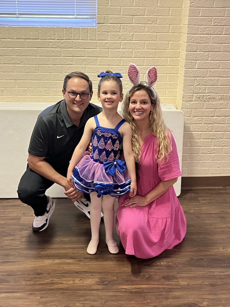 My girl did an awesome job in her ✌️ performances at school today!!! 🐰🐇🐣