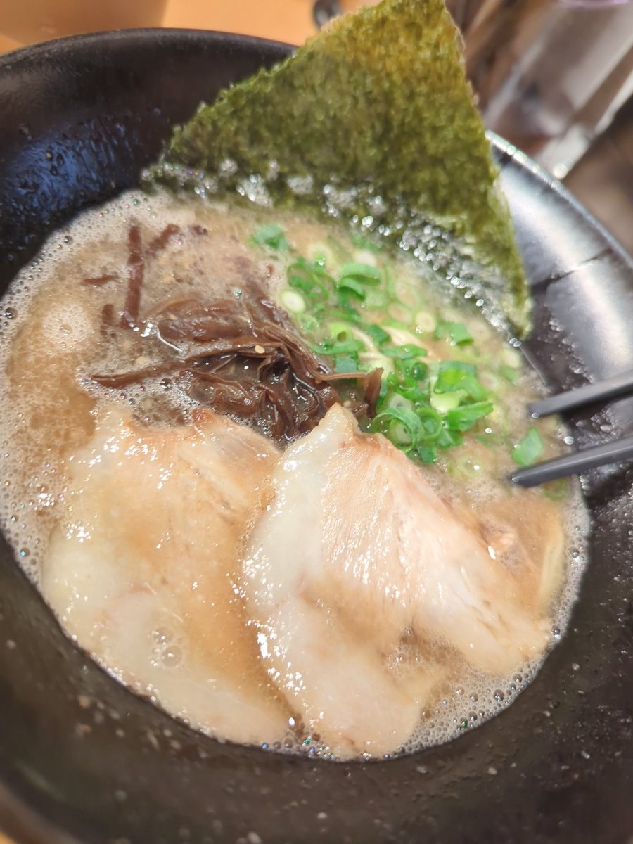 mori_3s's tweet photo. 久しぶりラーメンうまー https://t.co/c35R6rlH4m