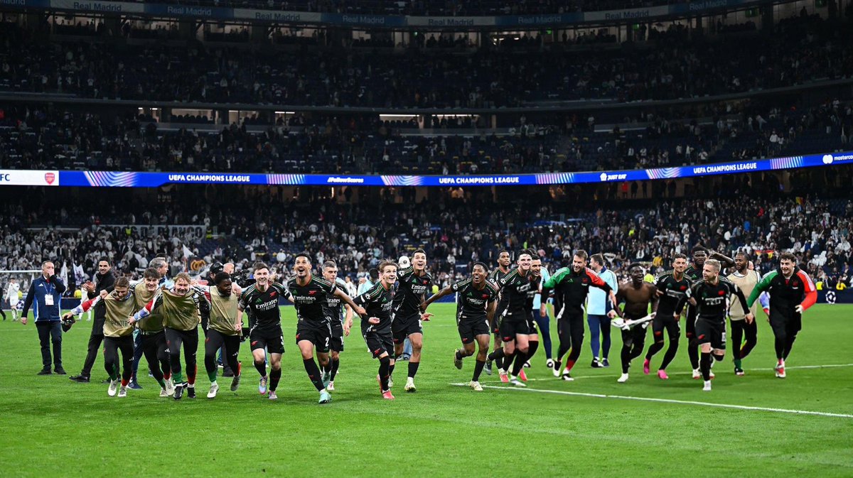 ArsenalN7's tweet photo. No natural striker.
Injuries galore.
Endless bad luck.
Mbappé, Vini Jr, Bellingham.

We didn’t just beat them, we swept them away https://t.co/9wVhPrJl17