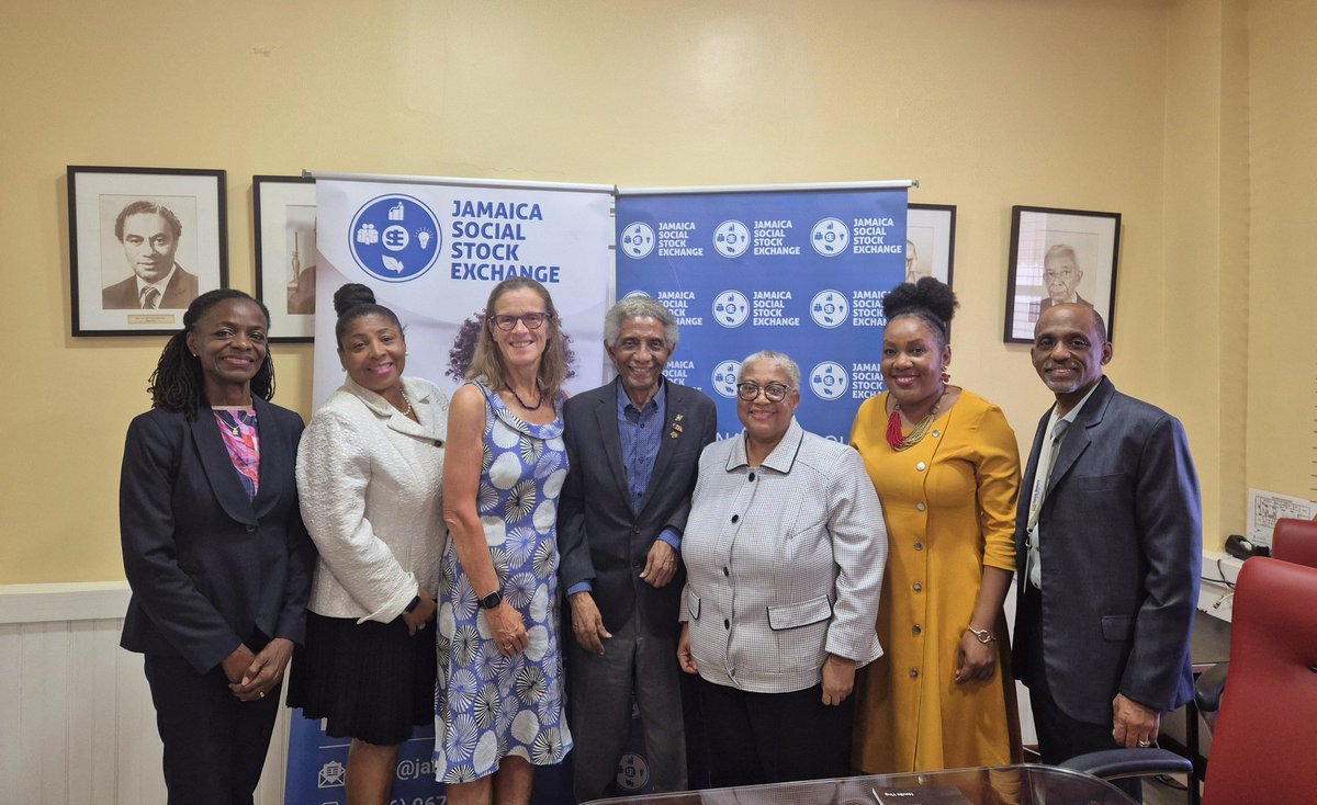 UKinCaribbean's tweet image. British High Commissioner to 🇯🇲 @JudithSlater_UK paid a courtesy call today to @jastockex to learn more about the Jamaica Social Stock Exchange and its impact. The UK remains committed to supporting inclusive growth &amp;amp; sustainable development for all. 🇬🇧🇯🇲
#JSSE #UKinJamaica