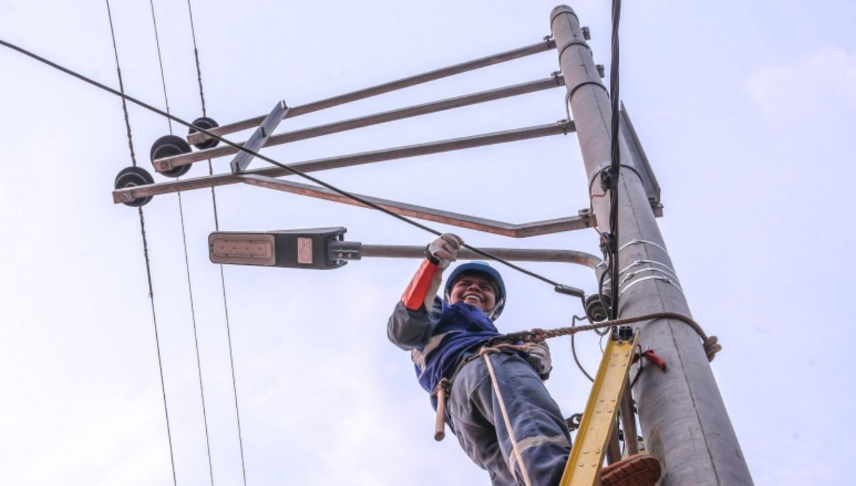 Bridging the Divide: How Rural Electrification is Powering Forgotten Communities buff.ly/1JoRsZw