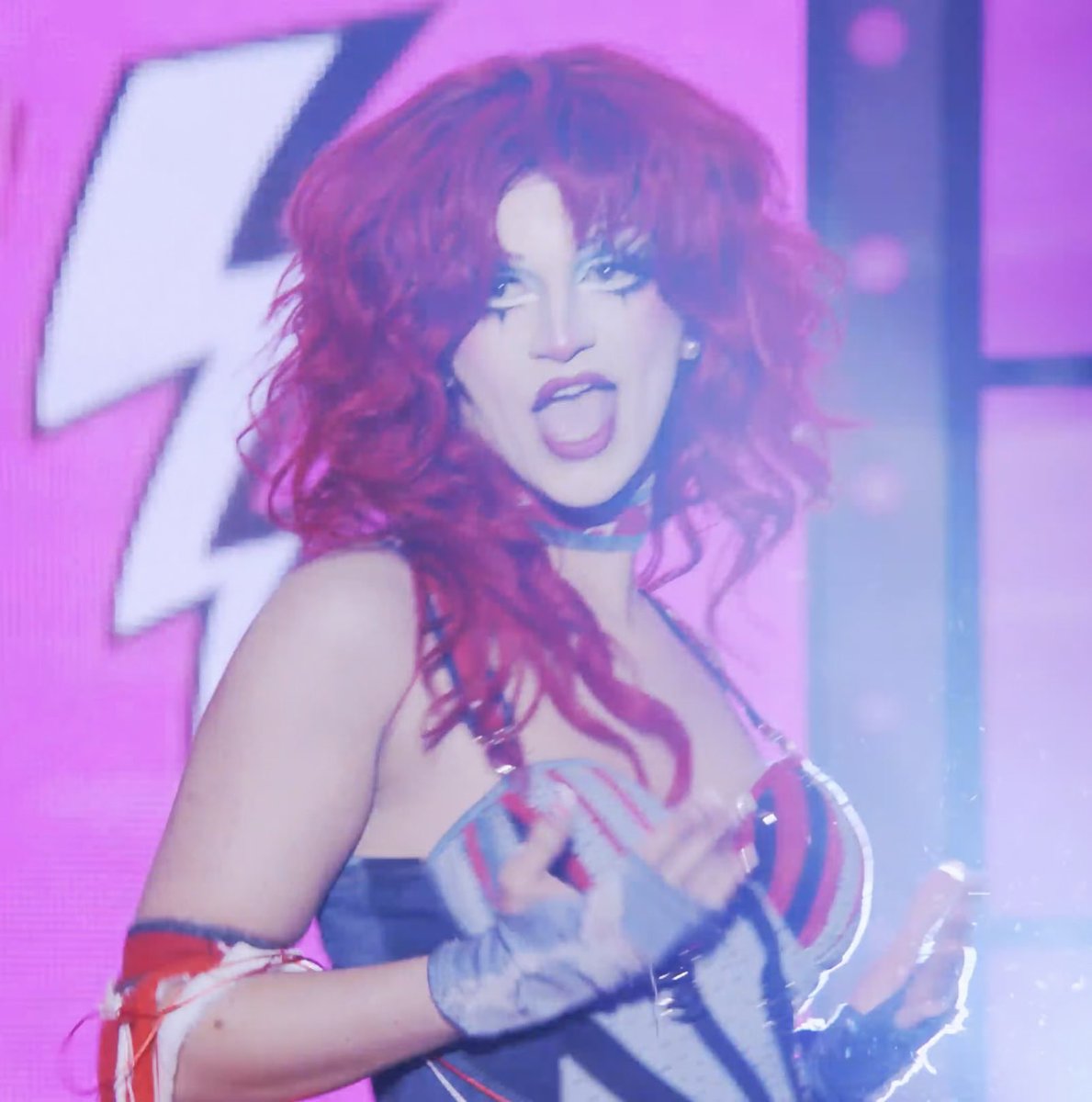 HoweverKT is Petty AF tweet media