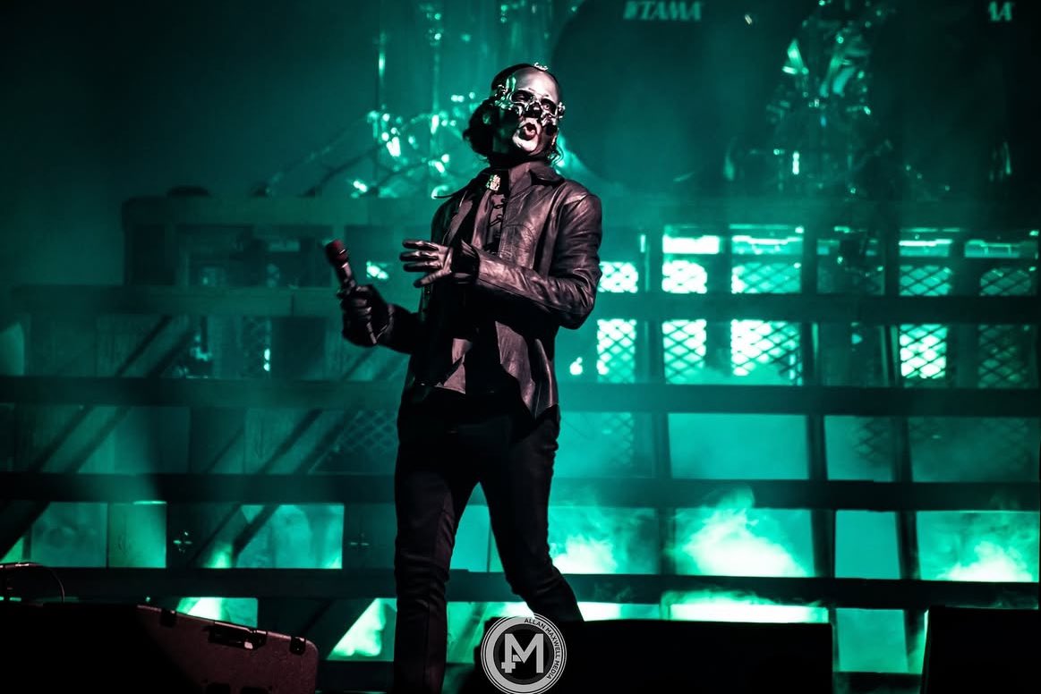 mizer𖤐 tweet media