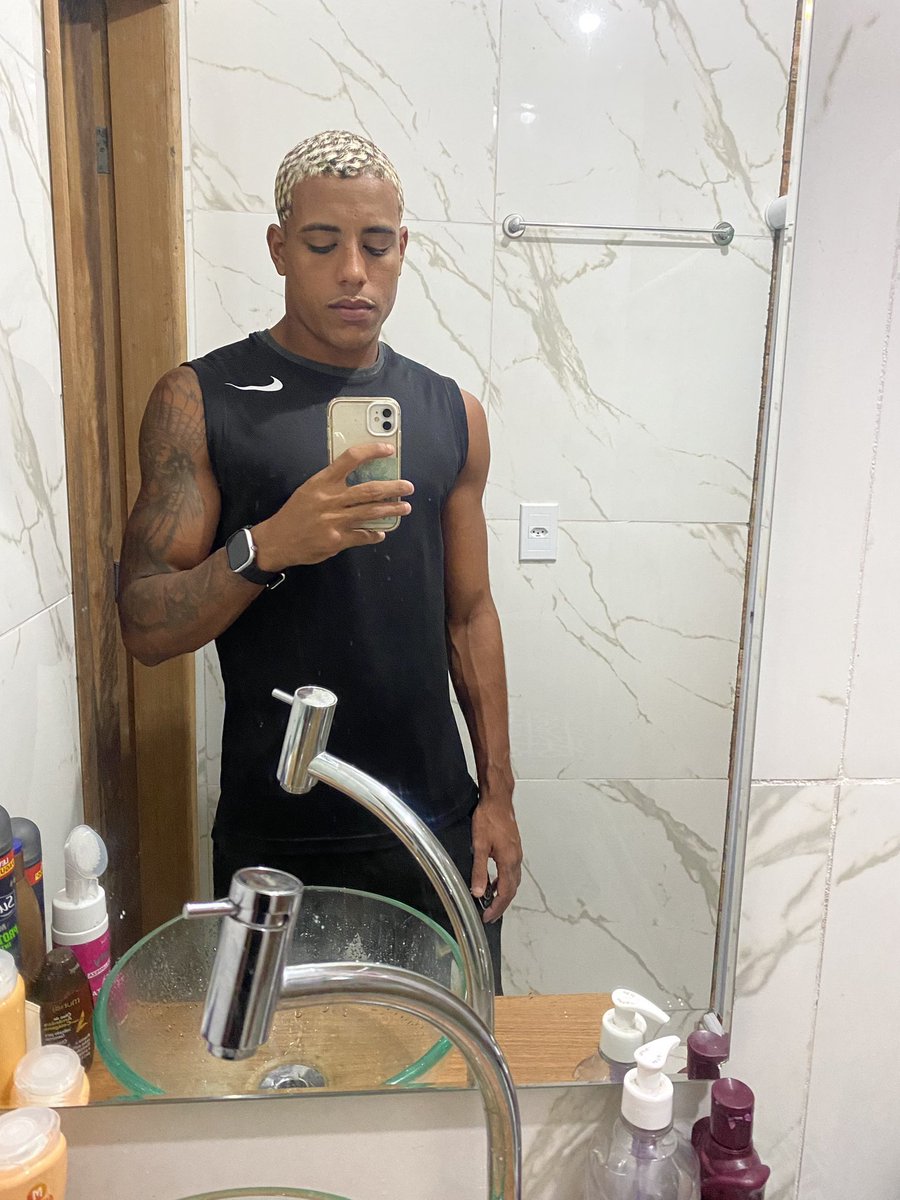 elxleo7's tweet image. 