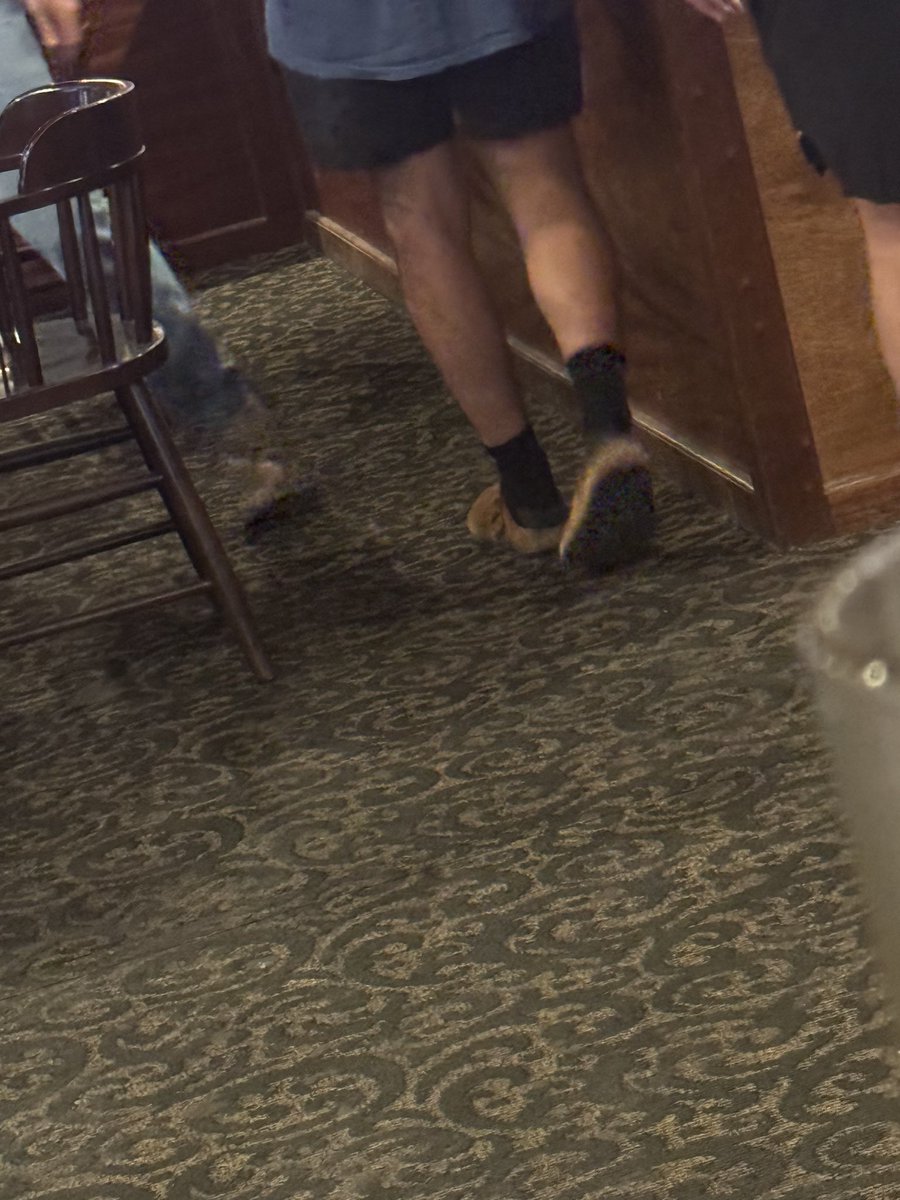 Billbowbagging's tweet image. Black socks with Birkenstocks socks