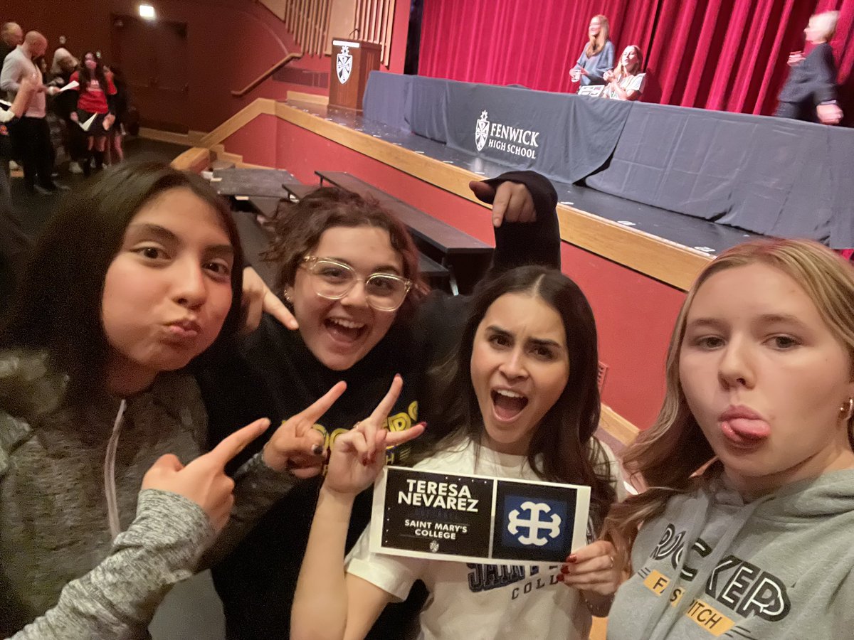 Huge congratulations to Teresa Nevarez on officially signing to play softball at the next level with Saint Mary’s College of Notre Dame. This is just the beginning of an amazing new chapter!! Thank you for letting us be a part of it. 💛🖤
