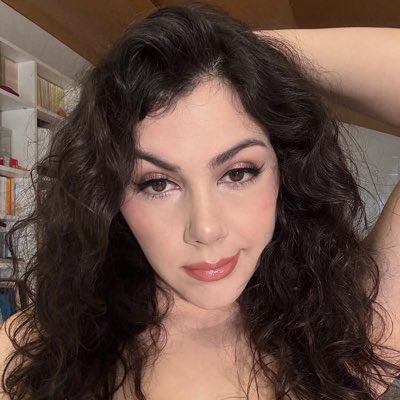 SandraK1338's tweet photo. #NewProfilePic https://t.co/K2t0I4jLad