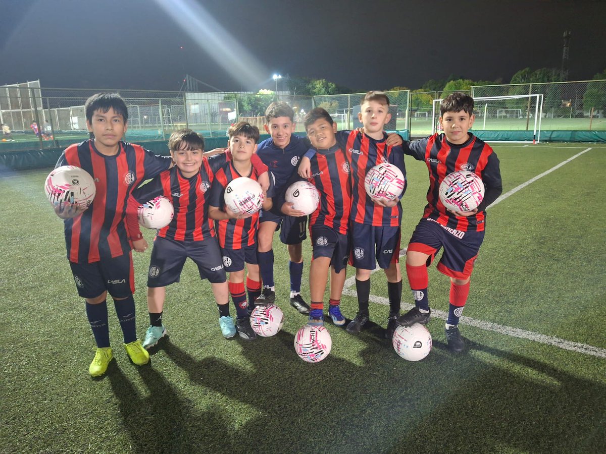 ESCUELA FUTBOL CASLA tweet media