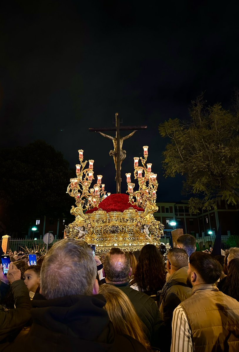 joseangelf20's tweet photo. El último suspiro de Nervion.

#SemanaSanta2025 #SemanaSanta #ssantasevilla2025 #SSantaSevilla #ssantasevilla25 https://t.co/6XaK3cwaWr