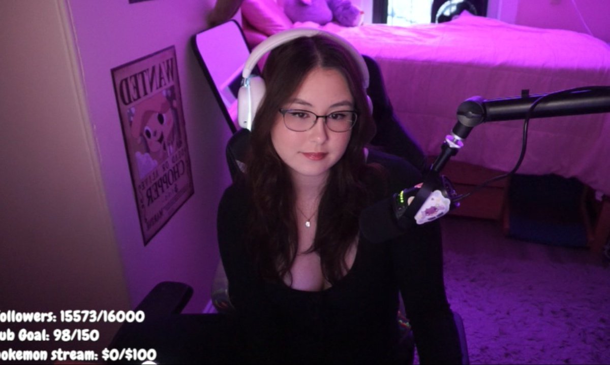 playing some minecraft :)) twitch.tv/spelda_